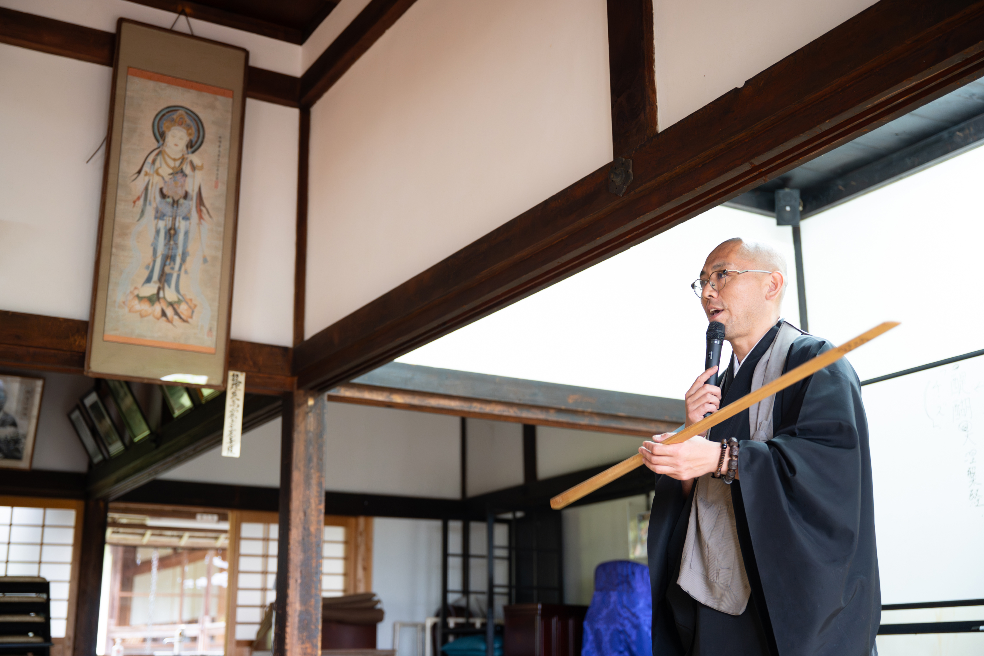臨醐山黒酢のルーツ・大仙寺へ～新入社員研修密着レポート